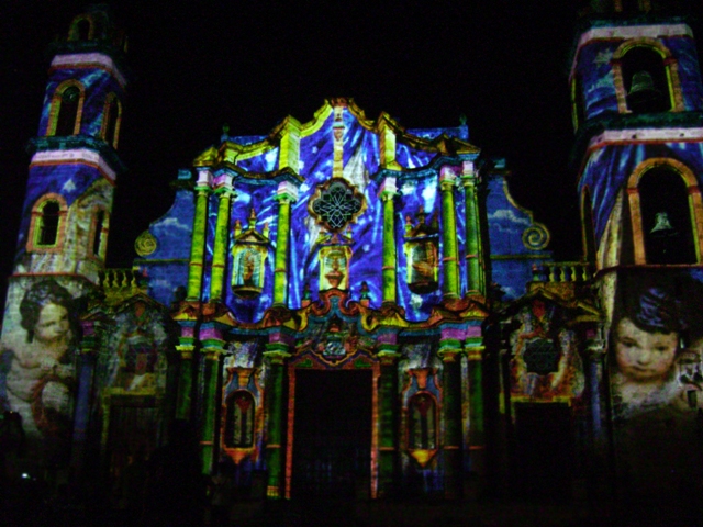 Arte Colores en la Catedral de la Habana