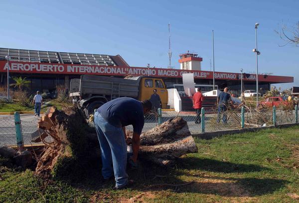 Aeropuerto Santiago de Cuba 05