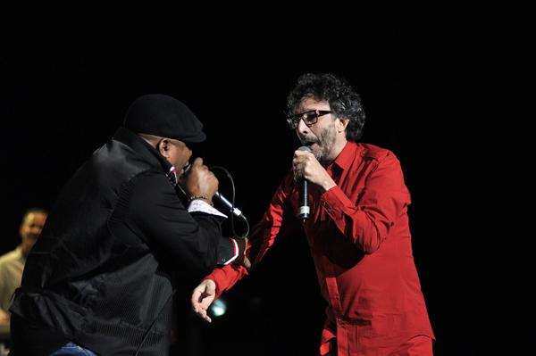 Fito Páez con Los Van Van.