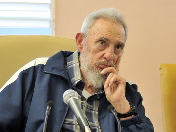 Fidel inaugura centro Vilma Espín Guillois 01