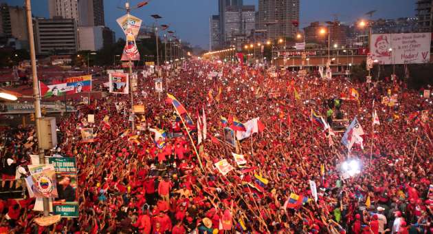 Marea roja en Caracas 01