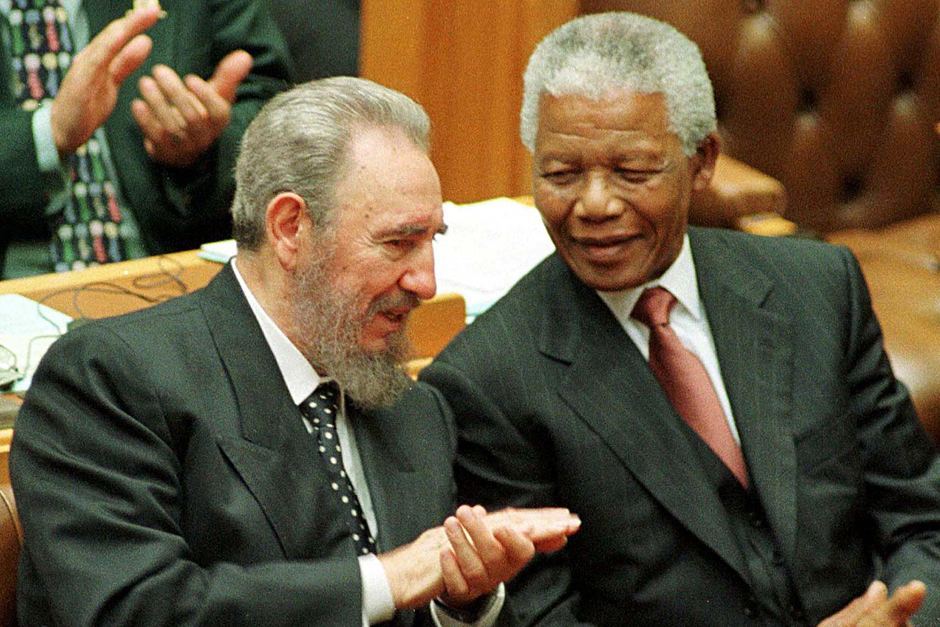 Nelson Mandela con Fidel Castro