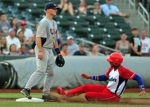 Tope de Béisbol Cuba-Estados19-3