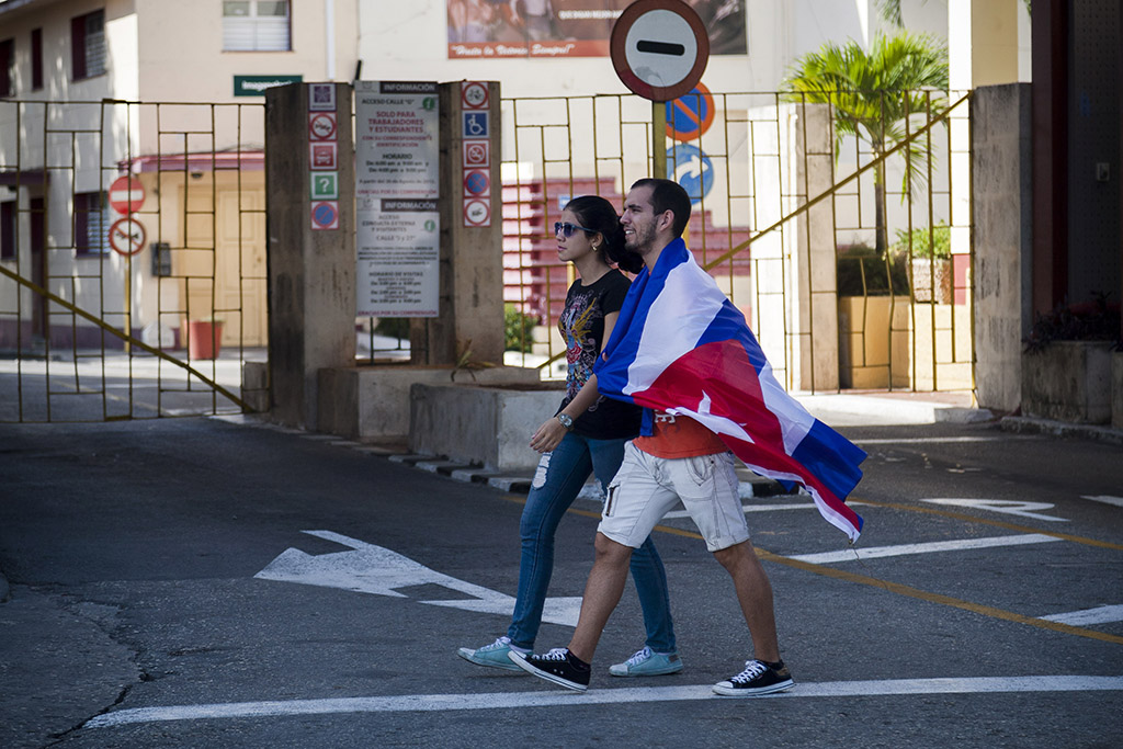 Universitarios rinden tributo a Fidel