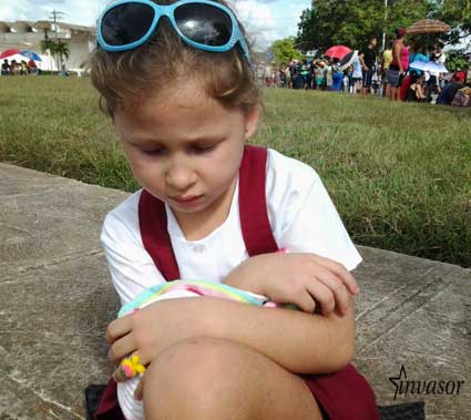 Homenaje de niños a Fidel