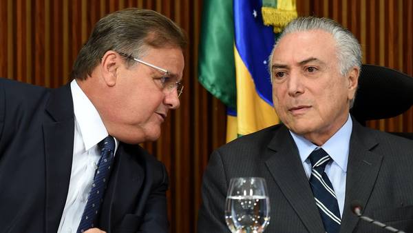 Michel Temer  y el ministro de presidencia, Geddel Vieira