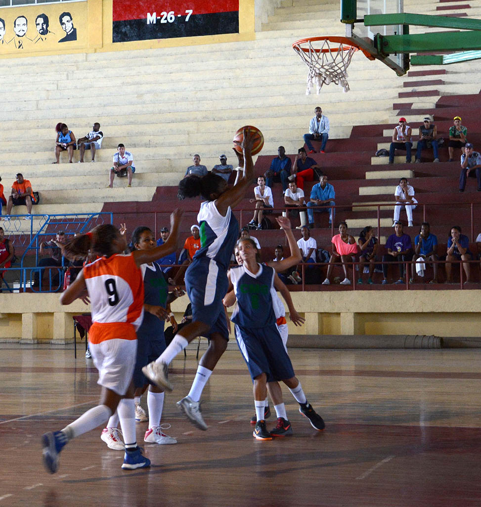 Liga Superior de Baloncesto, equipos femeninos