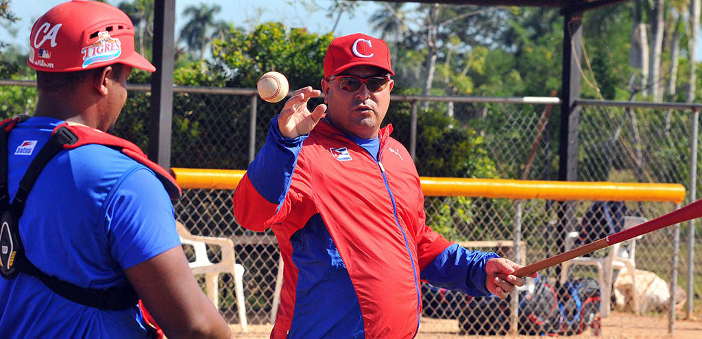 Roger Machado, DT Cuba