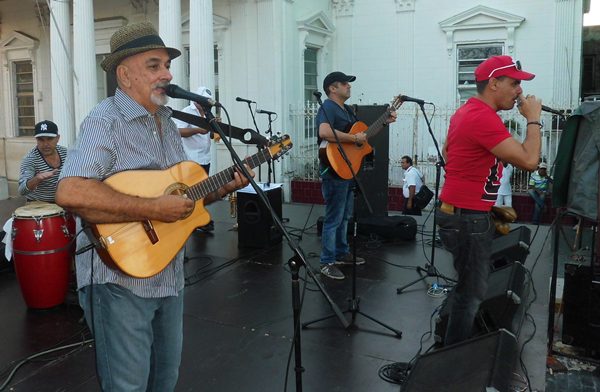 Pancho Amat y su cabildo del son