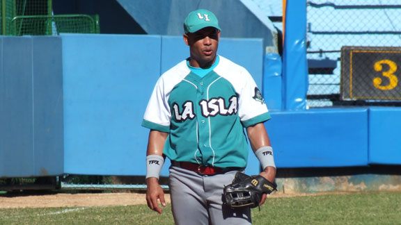 Michel Enríquez-béisbol