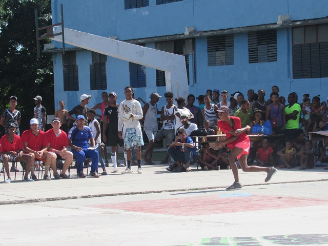 Béisbol Five en Santiago de Cuba