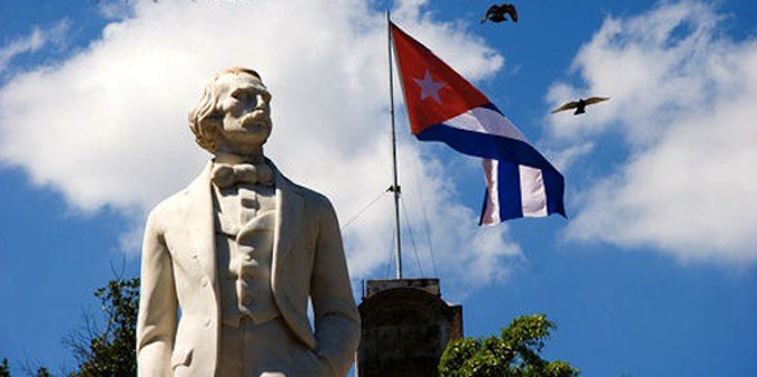 Carlos Manuel de Cespedes monumento en Bayamo