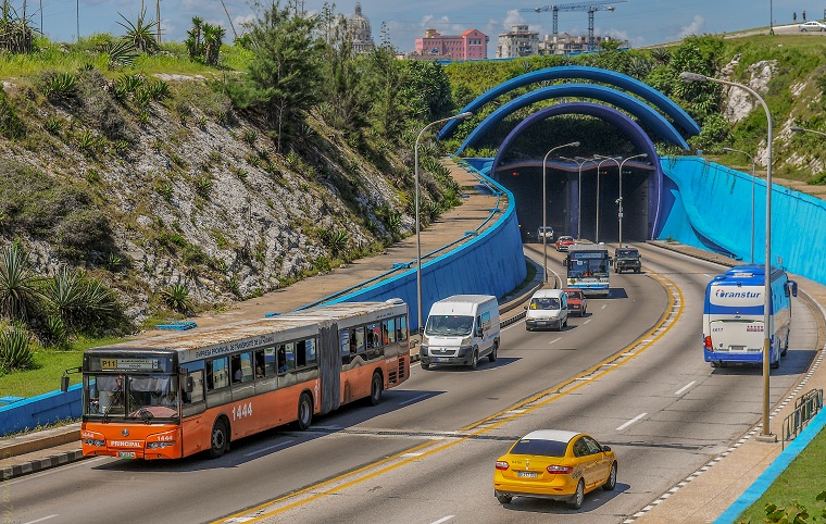 Tunel de la Bahía 10