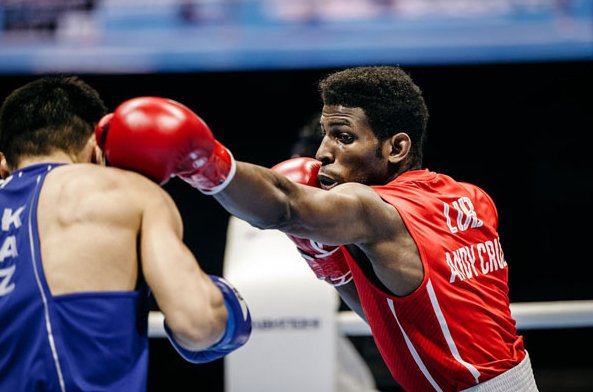 Andy Cruz mundial de Boxeo