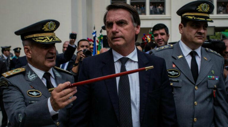 Jair Bolsonaro-Ejército Brasileño