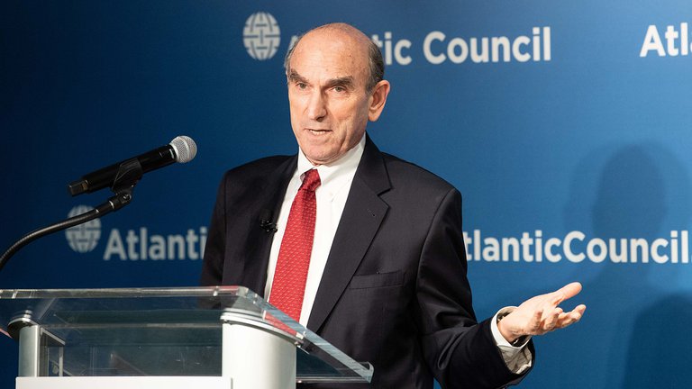 Elliot Abrams-Asesor del gobierno de EE.UU