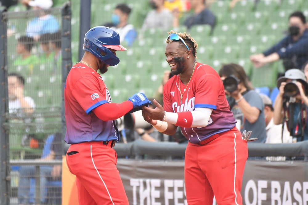 Cuba a su primer triunfo por 13-4 ante Panamá 