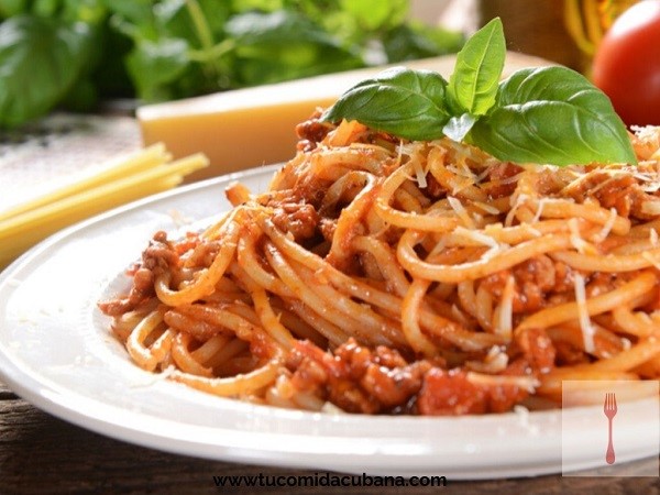 Spaguetti a la boloñesa