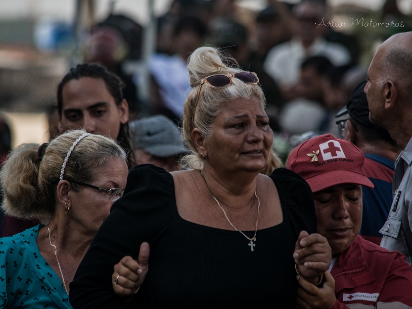 Familiares de las víctimas de la base de supertanqueros de Matanzas