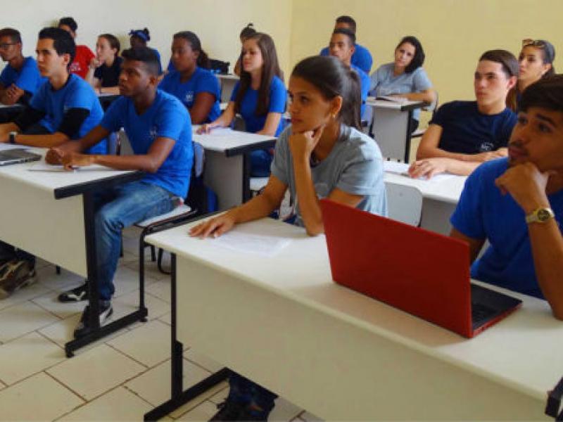 Curso Escolar en la Educación Superior 