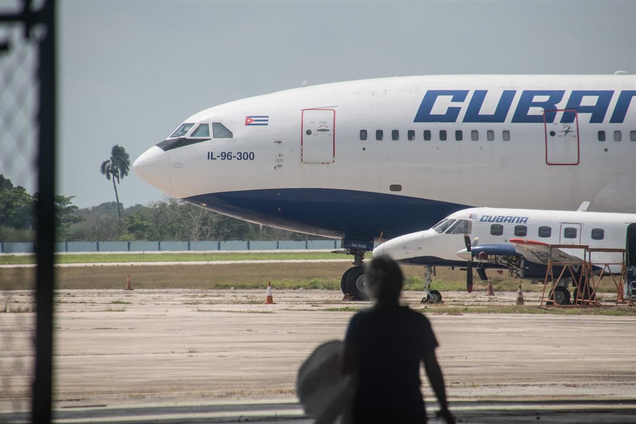 Sissy Aeropuerto Internacional José Marti 