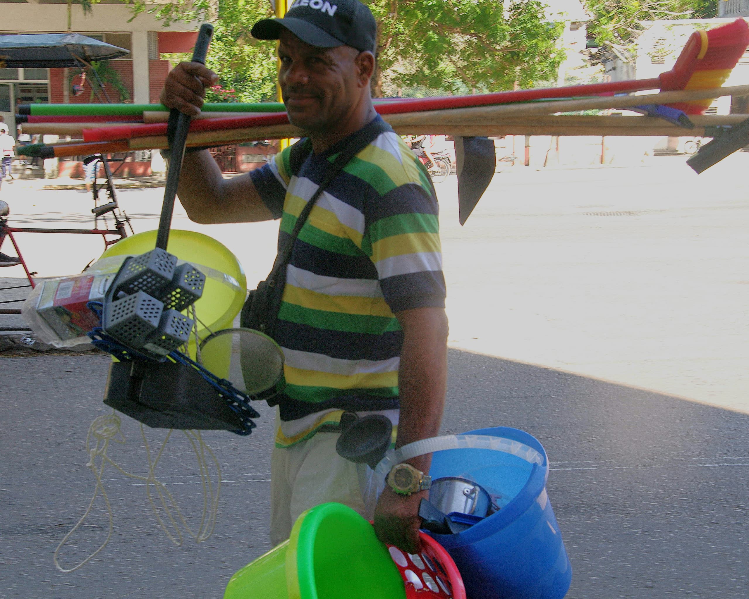 Vendedores ambulantes en La Habana