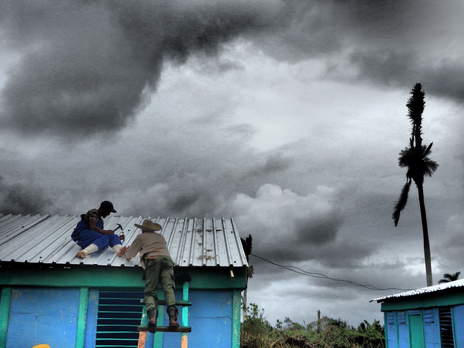 Voluntarios de toda Cuba se sumaron para apoyar la reconstrucción de las zonas afectadas