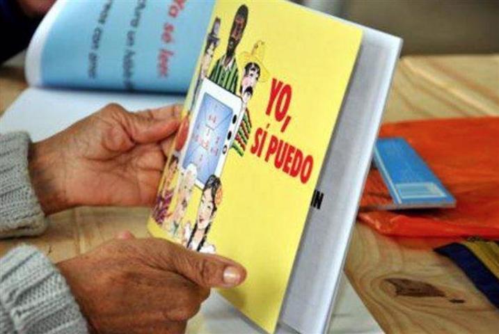 El método cubano “Yo, sí puedo” contribuyó a la declaratoria de Honduras como territorio libre de analfabetismo. Foto: Prensa Latina 