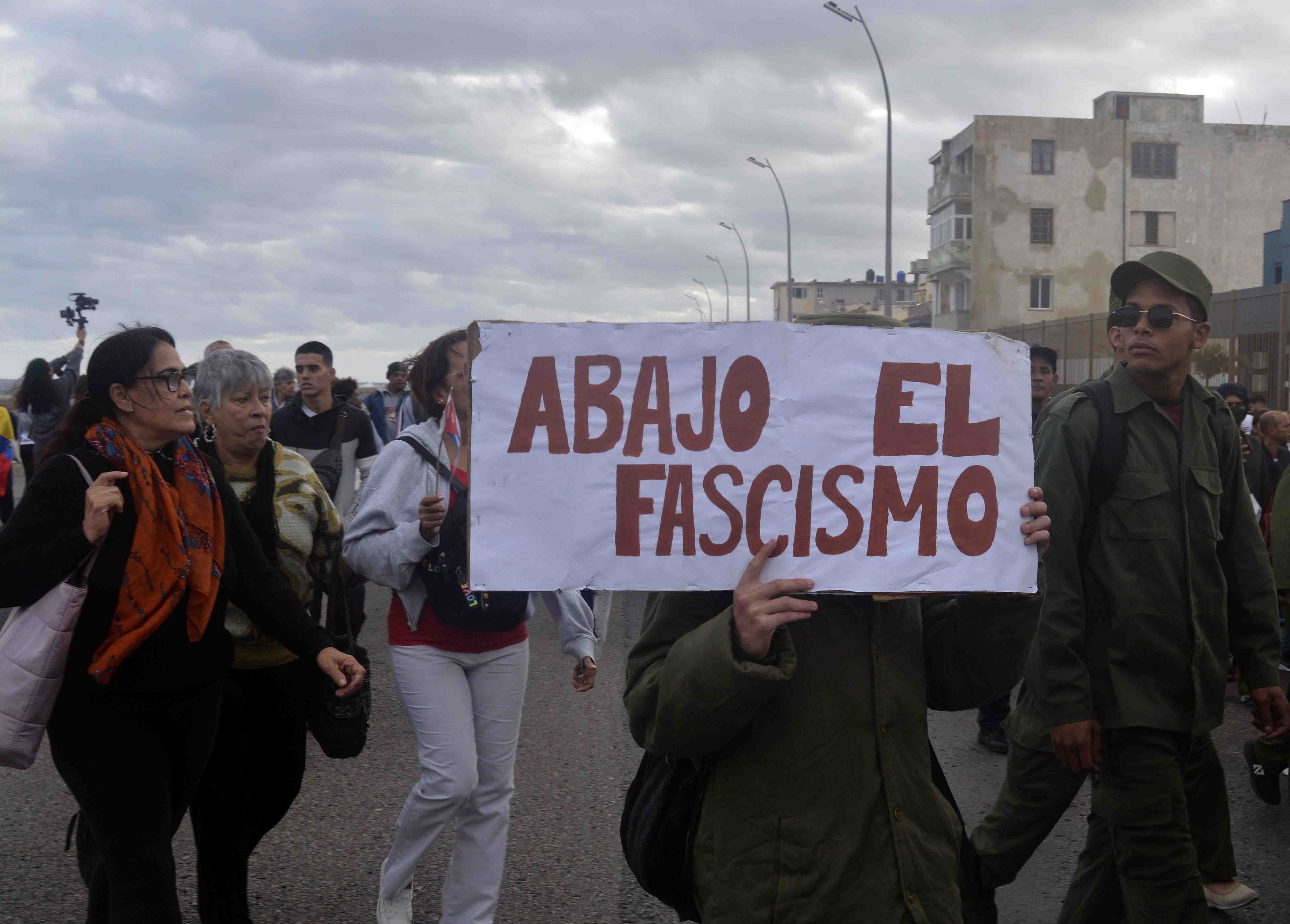  / Antonio Rolando Hernández Mena