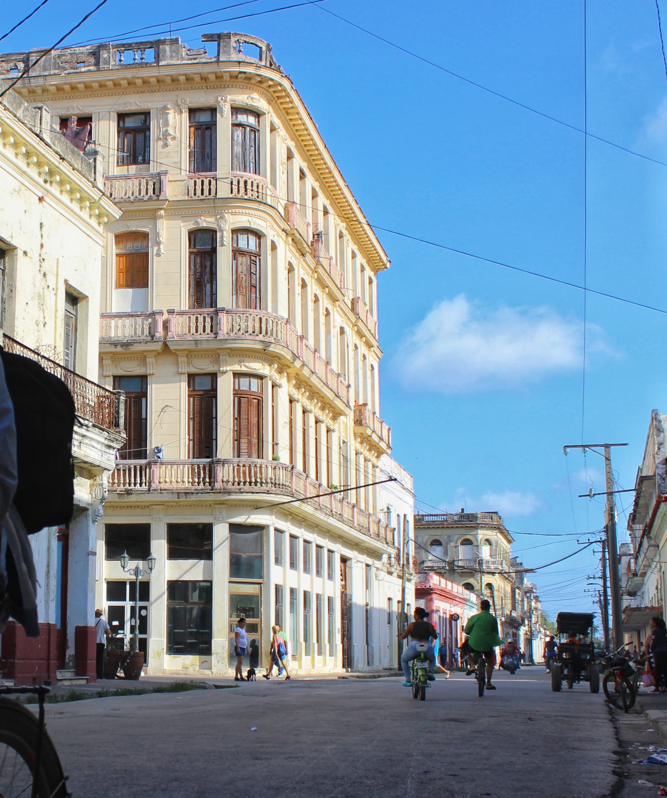 Un recorrido visual por "La Villa de París"
