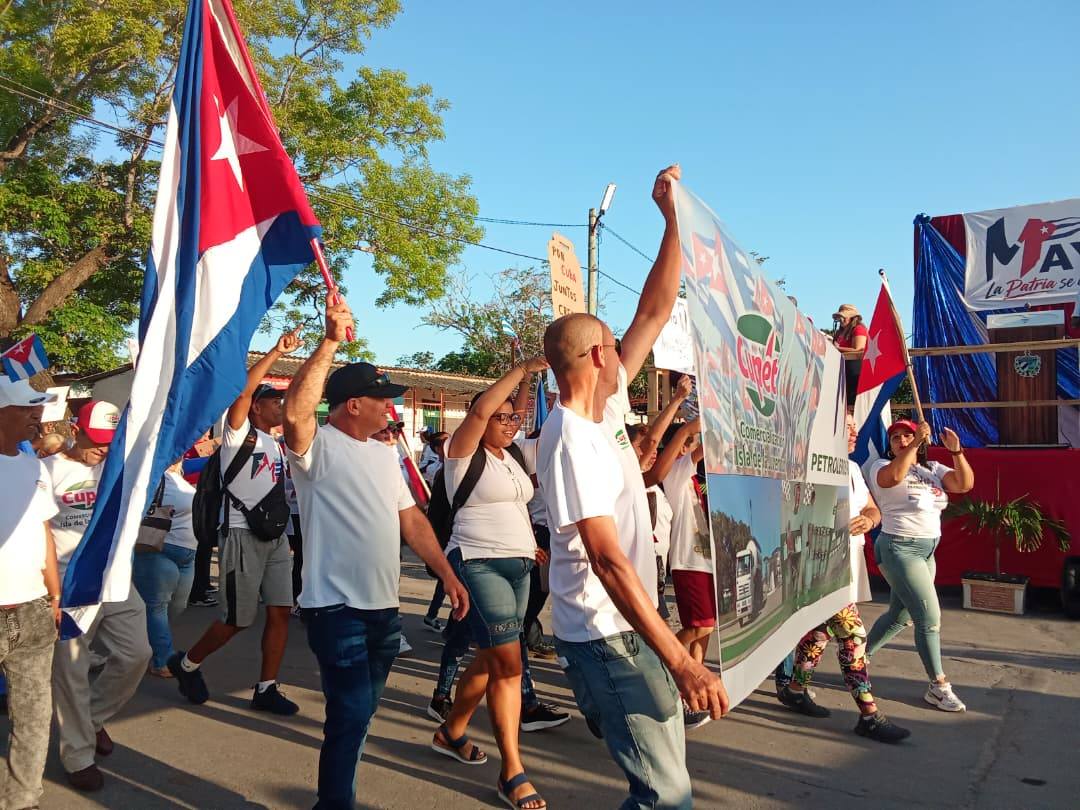 Desfile por el primero de mayo 
